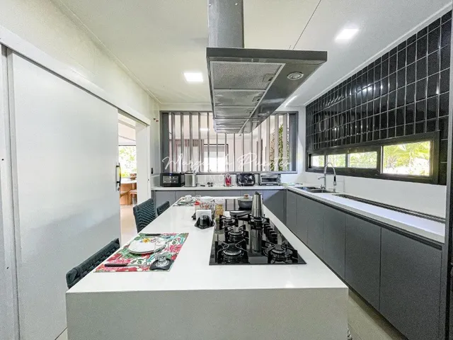 Imagem 7: Maravilhosa casa duplex, recém construída, no Condomínio Busca Vida, um dos mais