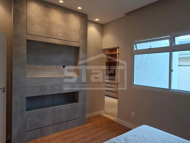 Imagem 2: Casa Colonial com Jacuzzi em Condomínio Próximo à Lagoa Central por R 1.180.000