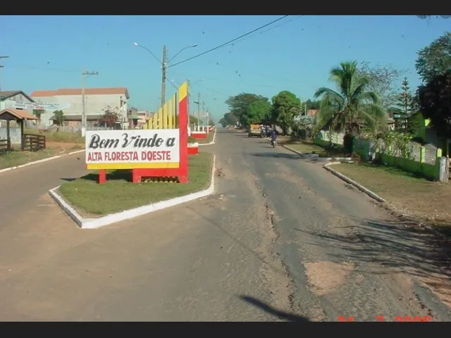 Imagem: Casa À Venda em Alta Floresta D Oeste Ro
