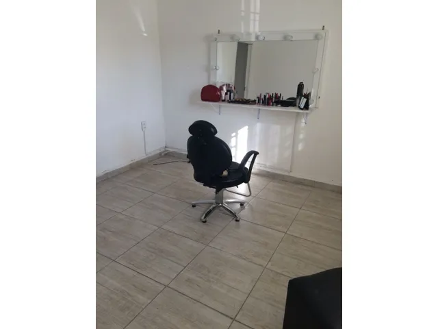 Imagem: Salao de Beleza - no Centro de Bras Cubas