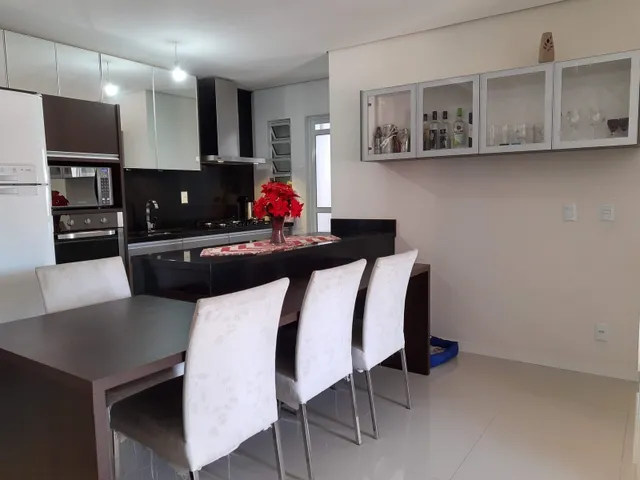 Imagem 7: Apartamento 2 Dormitórios, 1 Suíte, Praia Comprida São José Sc