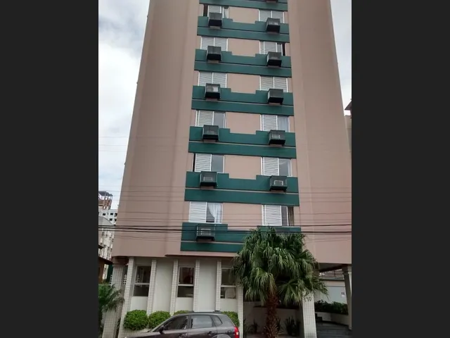 Imagem: O apartamento possui 3 Dormitórios, 1 Suíte, 1 Banheiro,