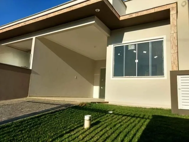 Imagem: Casa com 2 Quartos e Garagem Coberta