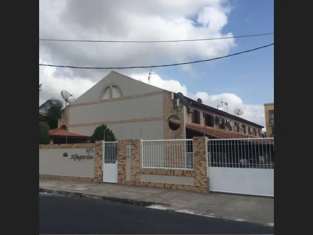 Imagem: A casa em condomínio possui 2 Dormitórios, 2 Banheiros, 1