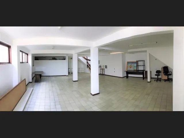 Imagem 2: Perfeita Casa Ampla em Condomínio Fechado