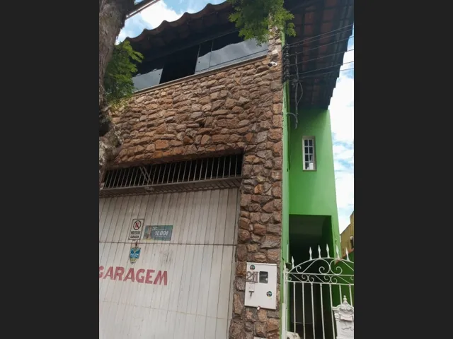 Imagem: Casa Grande de Excelente Localização no