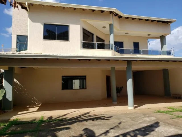 Imagem: Sobrado com 03 Quartos e Muito Espaço
