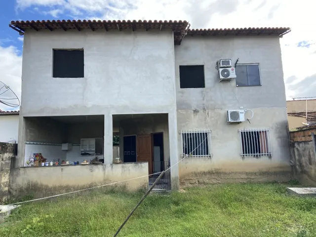Imagem 2: Prédio de Dois Andares no Centro da Cidade