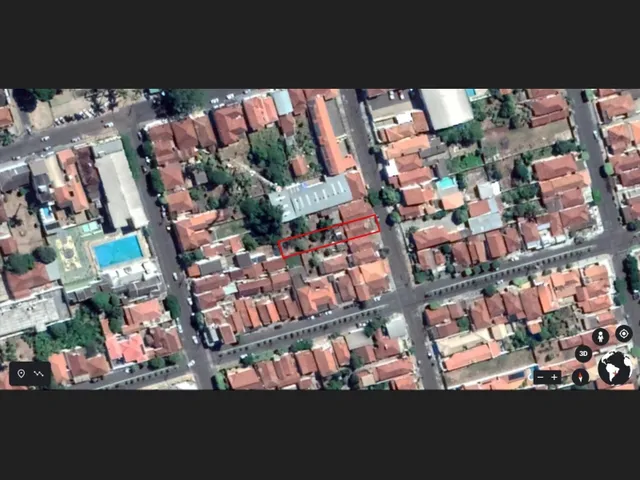 Imagem: Vendo Casa com Terreno Grande no Centro