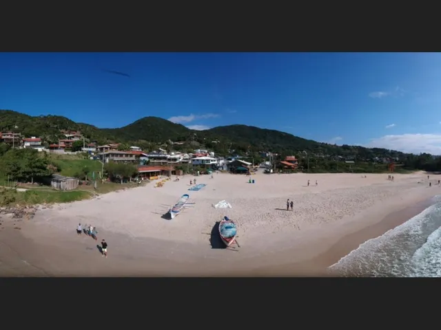 Imagem: O terreno possui 893m² de Área e está localizado em