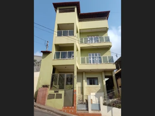Imagem: O apartamento possui 5 Dormitórios, 1 Suíte, 2 Banheiros,