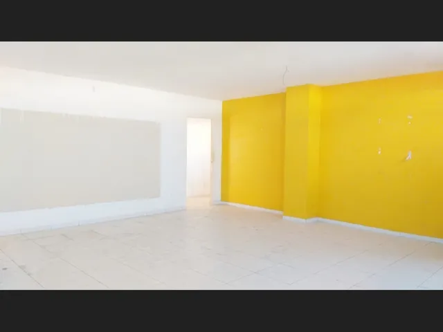 Imagem: Alugo Grande Sala em Pavimento Superior