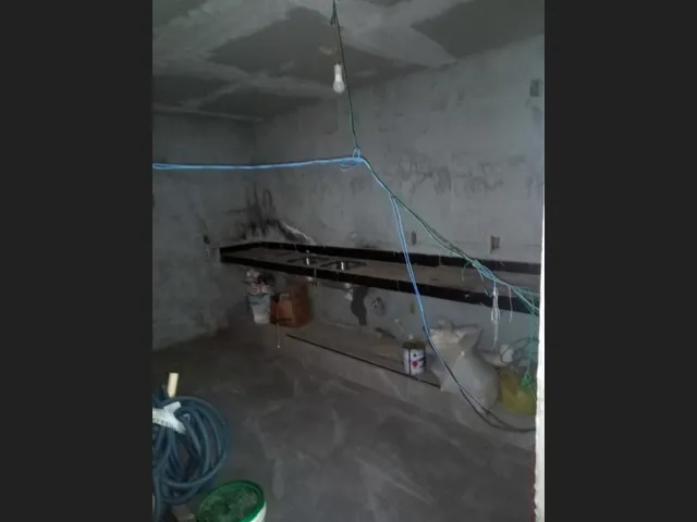 Imagem 3: Casa com Três Pavimentos e Subsolo com Acabamento de Alto Padrão