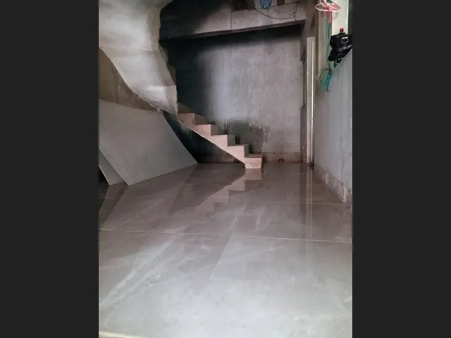 Imagem 4: Casa com Três Pavimentos e Subsolo com Acabamento de Alto Padrão