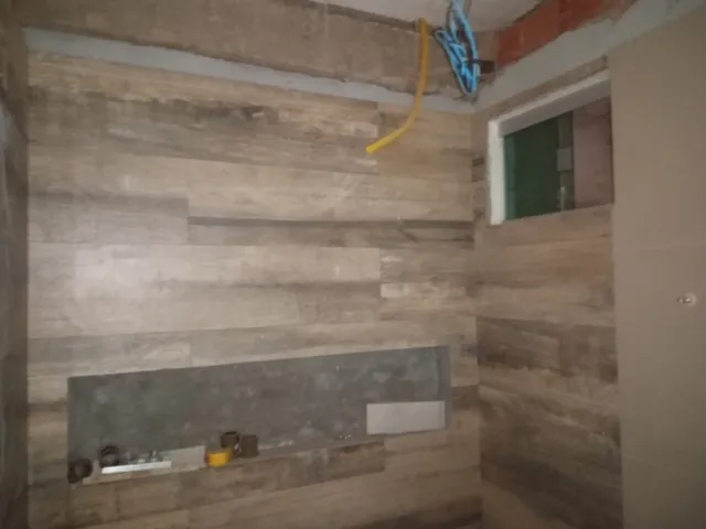 Imagem 5: Casa com Três Pavimentos e Subsolo com Acabamento de Alto Padrão