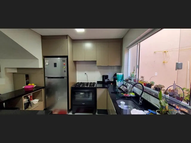 Imagem 3: Sobrado para Venda em Oficinas 2 Quartos 2 Suítes