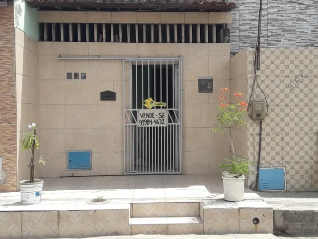 Imagem: Casa em Rua Púbica no Bairro de Messejana