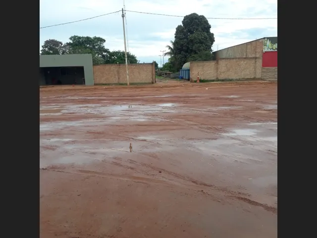 Imagem 1: Casa, com Terreno Muito Grande na Beira da Br020