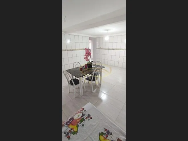 Imagem 5: Casa com Sala no Fundo em Maringá-Pr