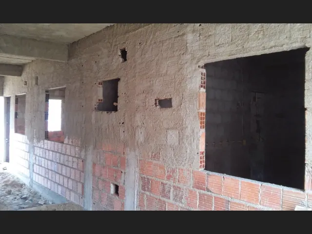 Imagem: O apartamento possui 3 Dormitórios, 3 Banheiros, Acomodam