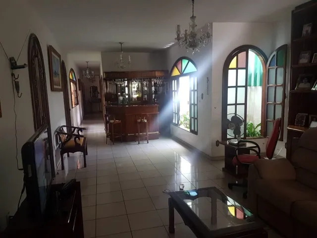 Imagem: Excelente Casa À Venda na Travessa Timbó