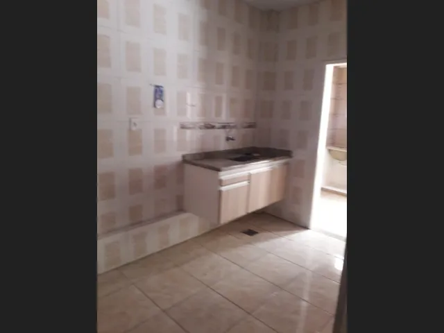 Imagem 7: Casa 3 Quartos Centro Bicas,Garagem,Varanda,Area Interna e Externa.toda Reformada
