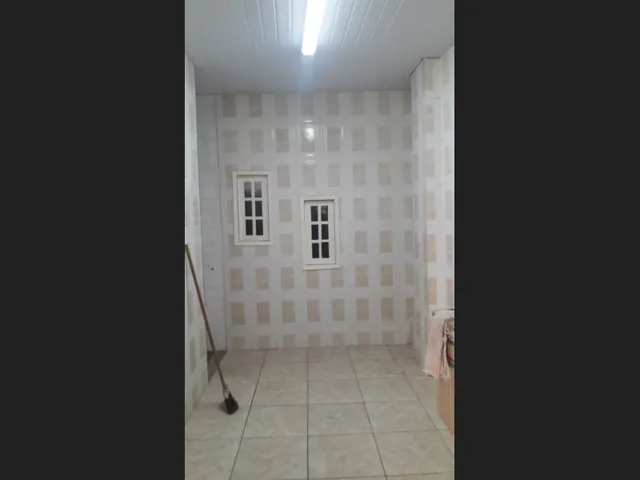 Imagem 10: Casa 3 Quartos Centro Bicas,Garagem,Varanda,Area Interna e Externa.toda Reformada