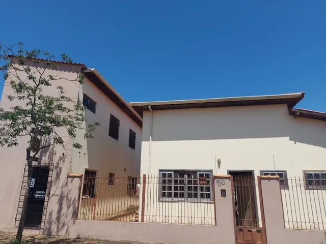 Imagem 2: Casa com Sobrado e Ponto Comercial