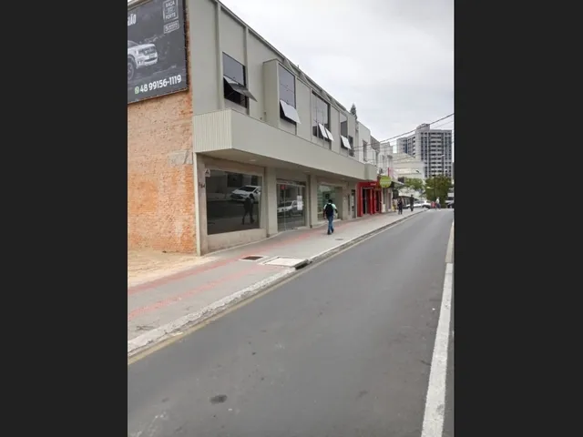Imagem 3: Sala Comercial Térrea Grande Centro Criciúma Sc