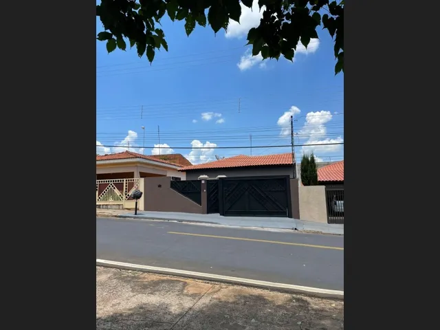 Imagem: Vende-Se Está Casa
