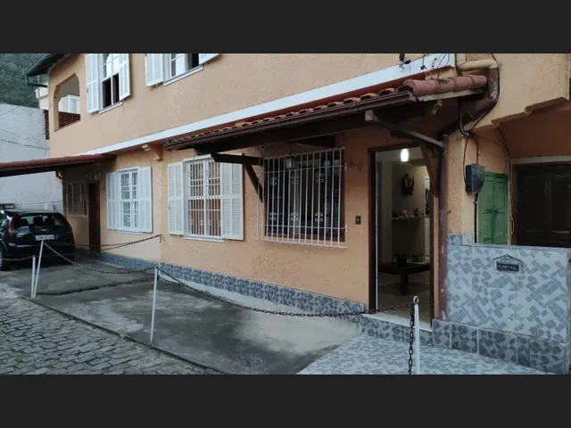 Imagem: Casa com 2 Dormitórios À Venda, 70 M²