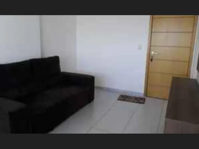 Imagem: O apartamento possui 2 Dormitórios, 1 Suíte, 2 Banheiros,