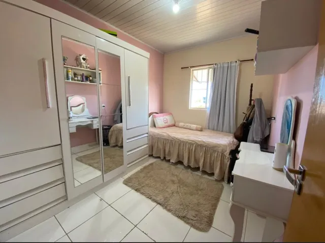 Imagem 3: Casa a Venda, 170M² com 3 Quartos no Petrópolis