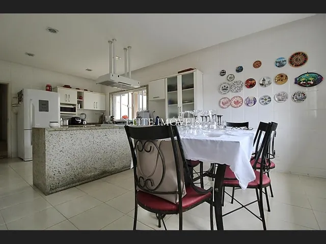 Imagem 3: Vendo Casa 4 Quartos e 2 Suítes em Bicas