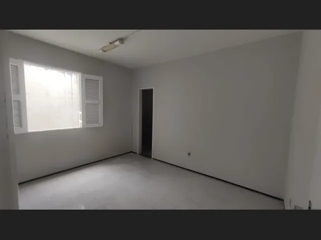 Imagem 2: Disponível Set/24! Casa Espaçosa, 4 Quartos, 2 Vagas Cobertas, no Junco