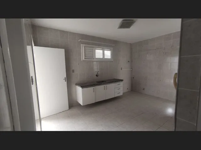 Imagem 5: Disponível Set/24! Casa Espaçosa, 4 Quartos, 2 Vagas Cobertas, no Junco