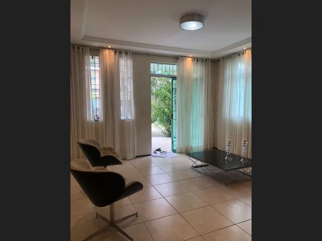 Imagem 12: Casa de Esquina no Montese