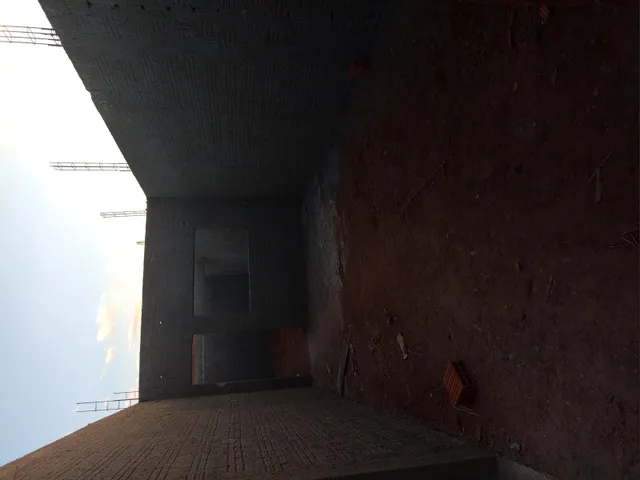 Imagem: Vendo Ou Troco em Veículo Uma Construção
