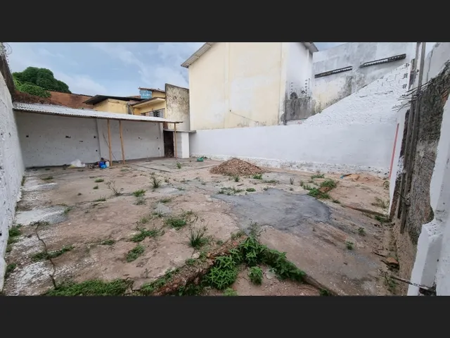 Imagem: Alugo Terreno, Avenida Principal do Bairro