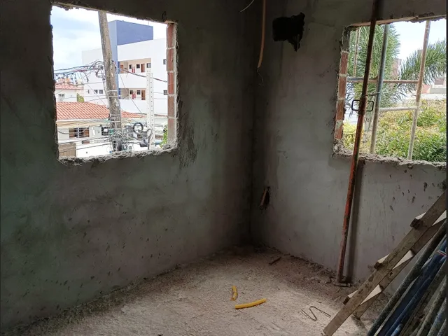 Imagem 2: Bessa, em Construção... com 3 Qts Send 1 Sts,1º Andar, Norte/Nascente