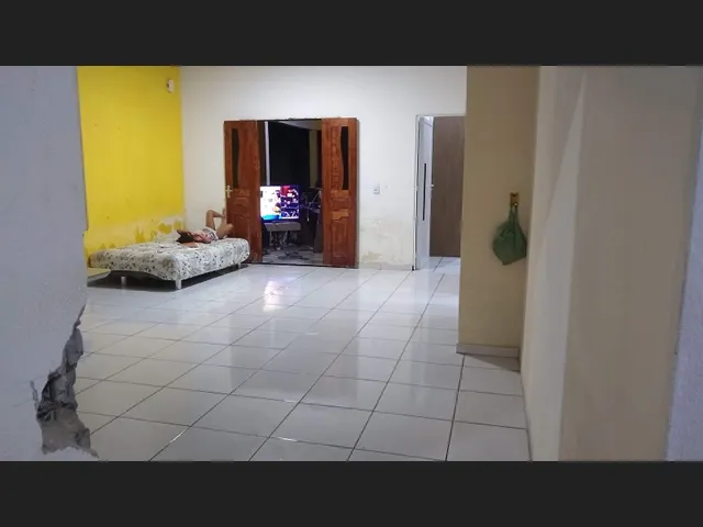 Imagem 5: Casa com 3 Quartos em Rua Asfaltada
