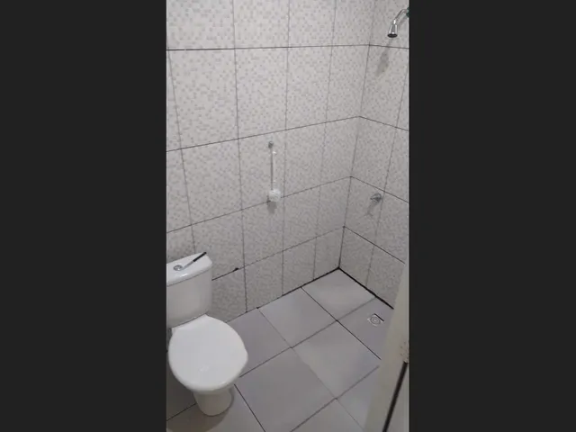 Imagem 11: Casa com 3 Quartos em Rua Asfaltada