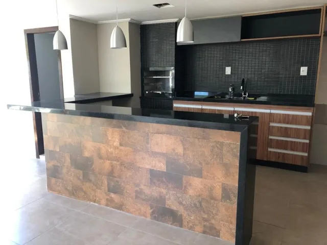 Imagem 4: Casa Nova com Piscina