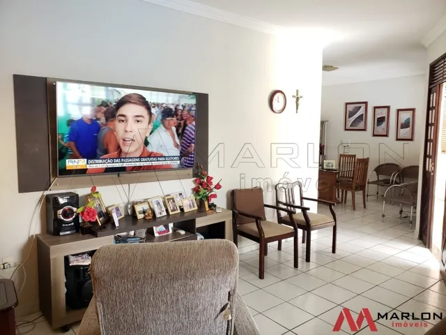 Imagem 9: Casa no Condomínio Karina, 3 Quartos, Sendo 2 Suítes, Varanda, Quintal. 160M²