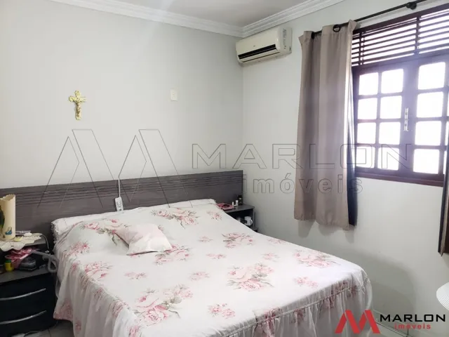 Imagem 14: Casa no Condomínio Karina, 3 Quartos, Sendo 2 Suítes, Varanda, Quintal. 160M²