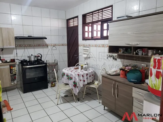Imagem 10: Casa no Condomínio Karina, 3 Quartos, Sendo 2 Suítes, Varanda, Quintal. 160M²