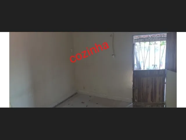 Imagem: A casa possui 2 Dormitórios, 1 Suíte, 1 Banheiro, 1 Vaga