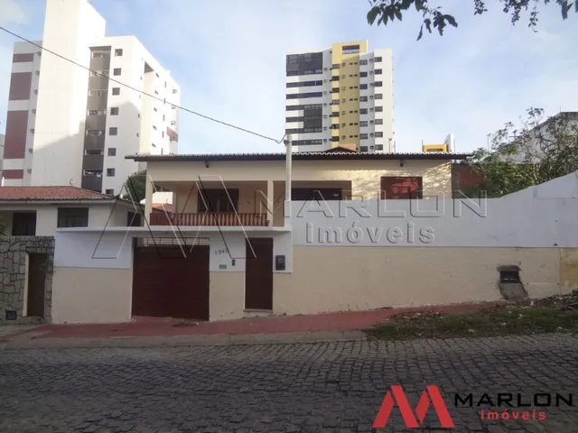 Imagem: Ótima Casa em Lagoa Nova, 5 Wcs, 8 Salas