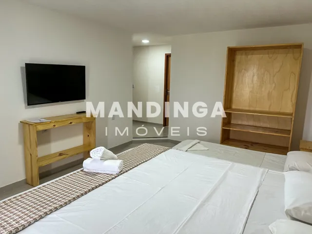 Imagem 12: Hotel Porteira Fechada e em Funcionamento Localizado na Praia de Canoa Quebrada