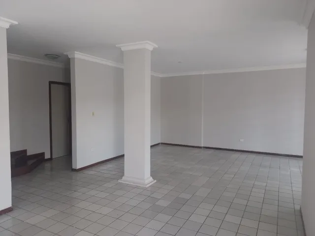 Imagem 16: Alugo - Casa Bairro São Cristóvão - com 3 Suítes